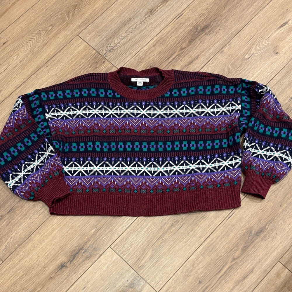 American Eagle Outfitters Burgundy and Blue Patterned Sweater